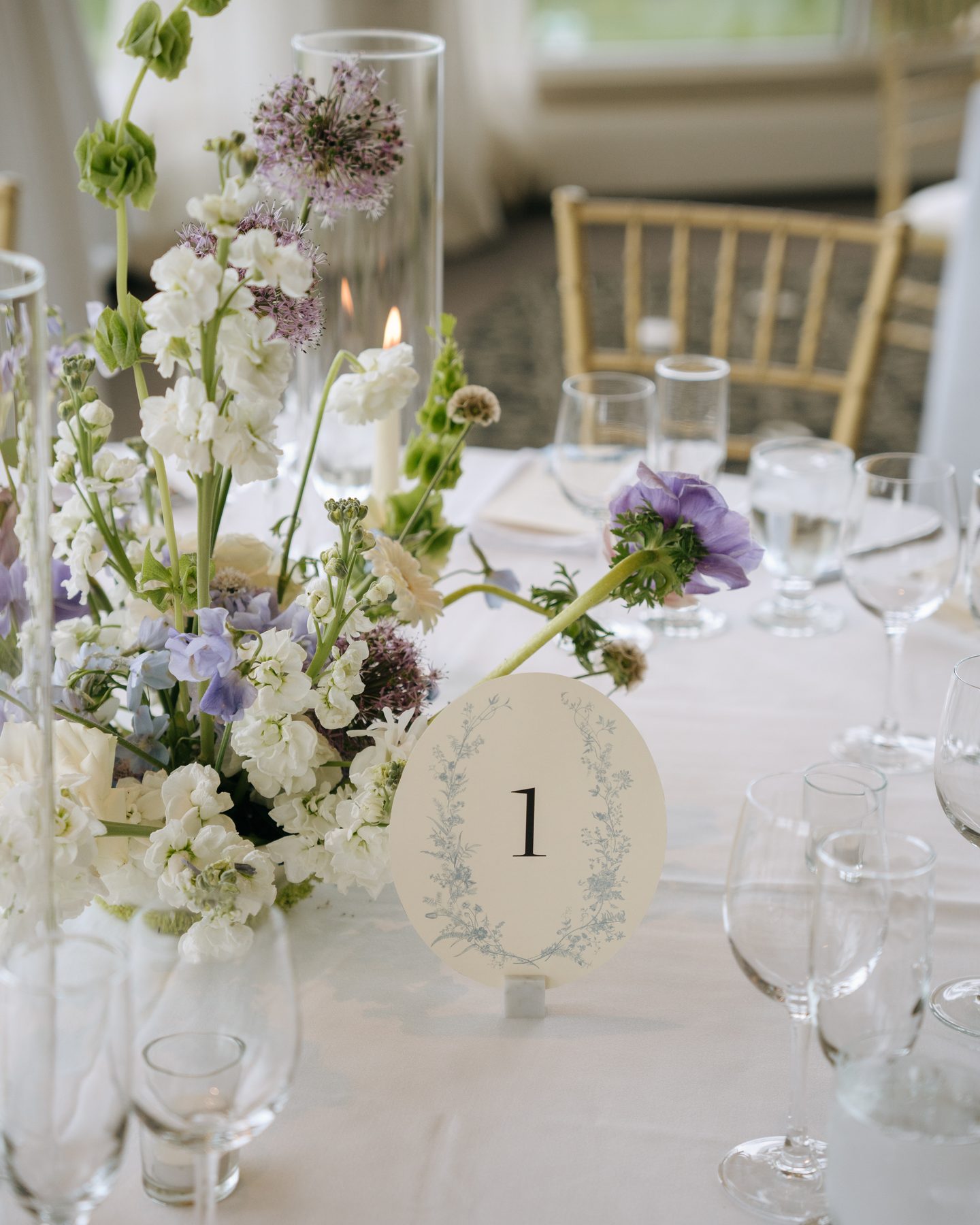 Wildflower table setting